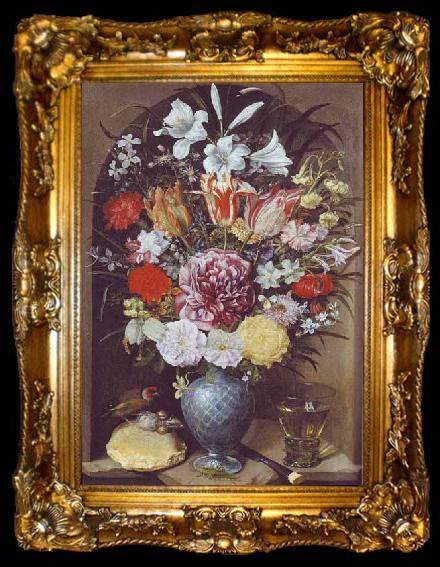 framed  Georg Flegel Blumen, Romer und Stieglitz auf Weissbrotwecken in einer Nische, ta009-2